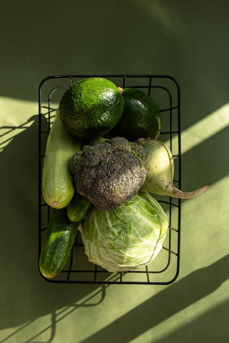 A fresh green breakfast bowl from the recipe book